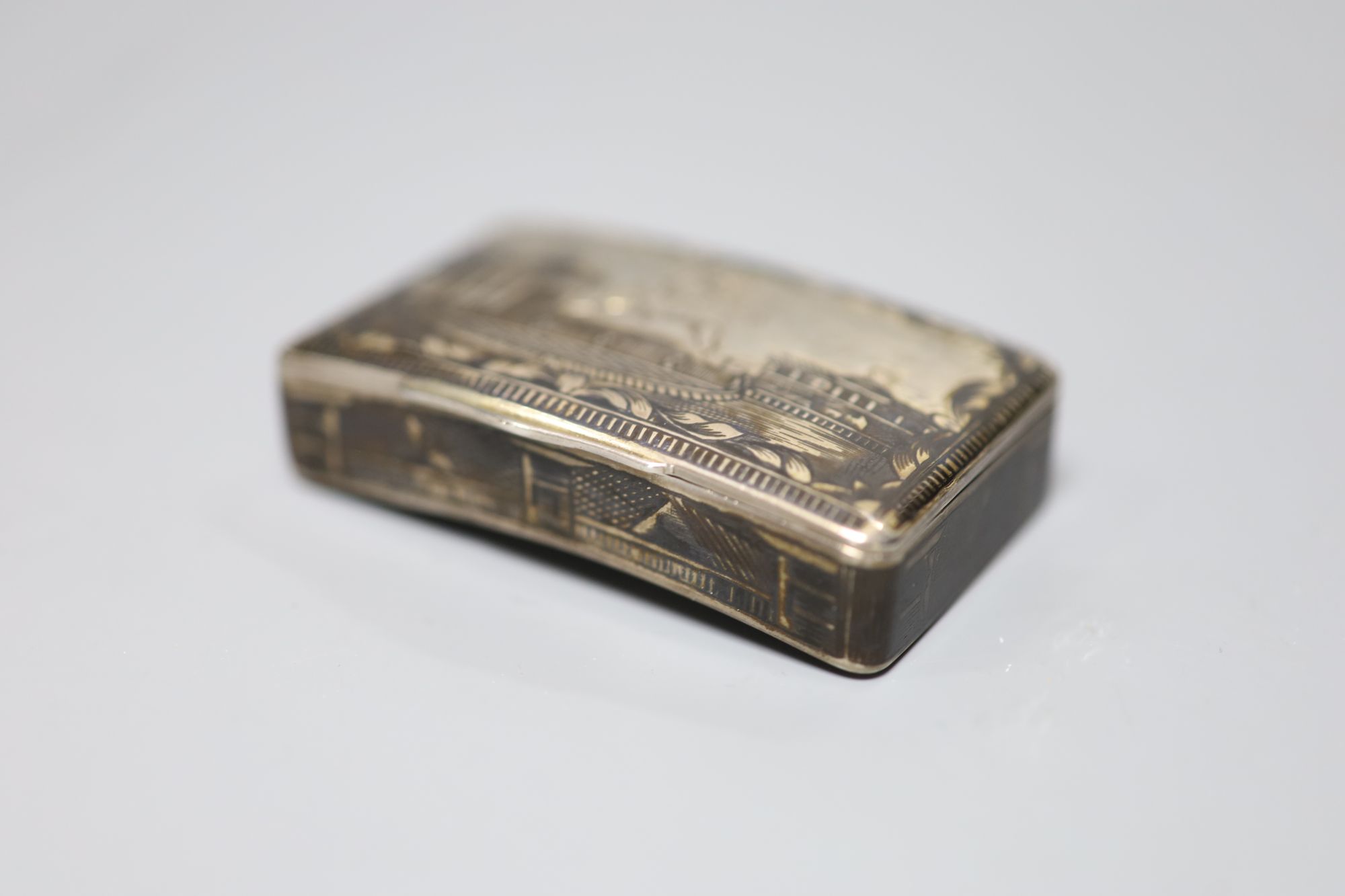 A George III silver rectangular vinaigrette, Matthew Linwood, Birmingham 1804, 29mm.